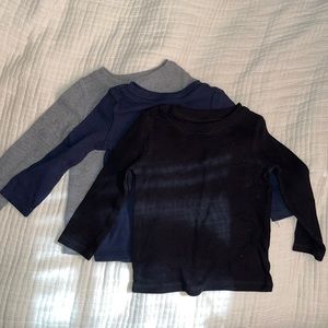 Old navy set of 3 long sleeve